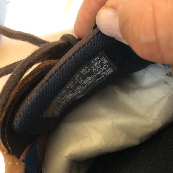 Timberland leather moccasin boat shoes - Picture 7 of 7